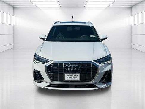 Used 2024 Audi Q3 2.0T Premium Plus AWD/4WD image 2