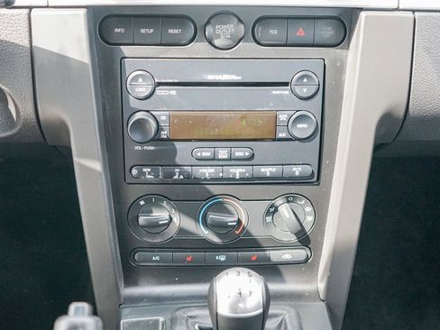 Used 2007 Ford Mustang GT RWD image 13