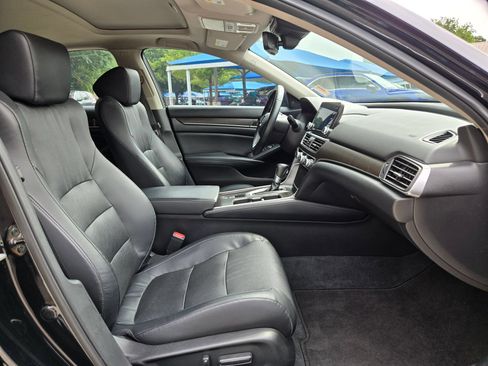 Used 2018 Honda Accord EX-L image 27