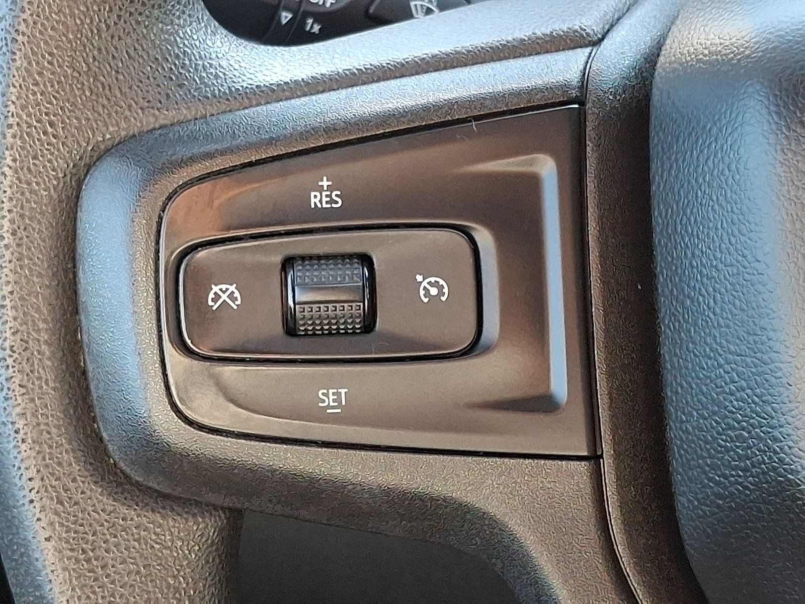 Used 2019 Chevrolet Silverado 1500 Custom Trail Boss w/ Custom Convenience Package AWD/4WD image 21