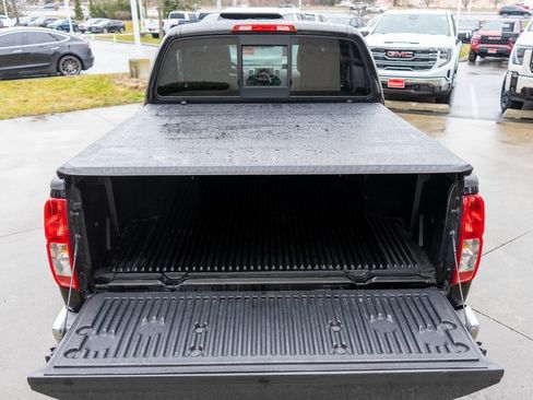 Used 2018 Nissan Frontier SV image 31