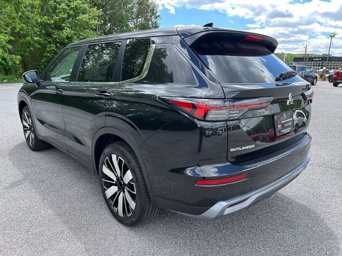 New 2026 Mitsubishi Outlander SE AWD/4WD image 3