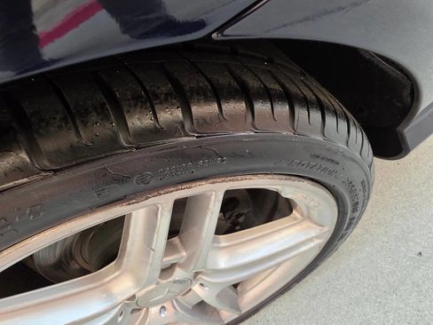 Used 2010 Mercedes-Benz C 300 Sedan image 23