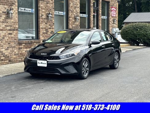 Used 2023 Kia Forte LXS FWD image 1