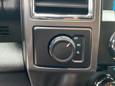 Used 2016 Ford F150 XLT w/ Equipment Group 302A Luxury AWD/4WD image 14