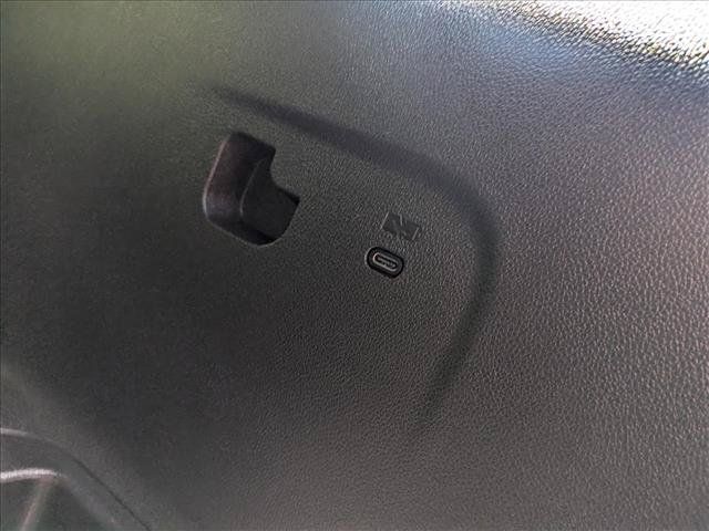 Used 2025 GMC Acadia Denali FWD image 29