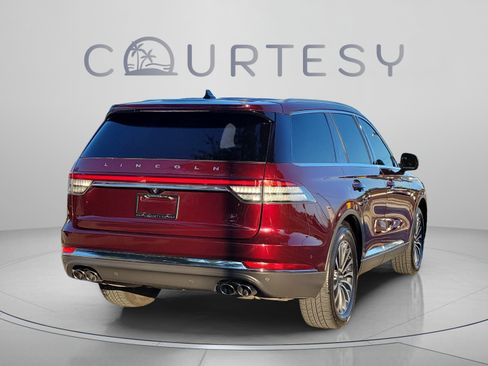 Used 2022 Lincoln Aviator Reserve w/ Equipment Group 201A AWD/4WD image 3