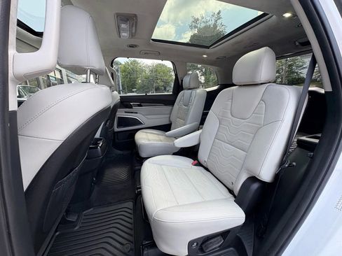 Used 2020 Kia Telluride SX w/ SX Prestige Package image 15