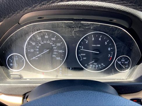 Used 2018 BMW 320i Sedan image 26