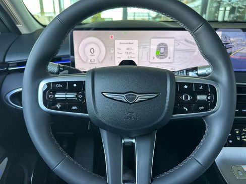 New 2026 Genesis GV70 2.5T Advanced AWD/4WD image 24
