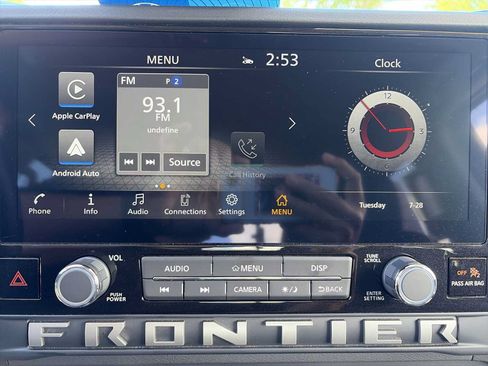 Used 2025 Nissan Frontier SV RWD image 12