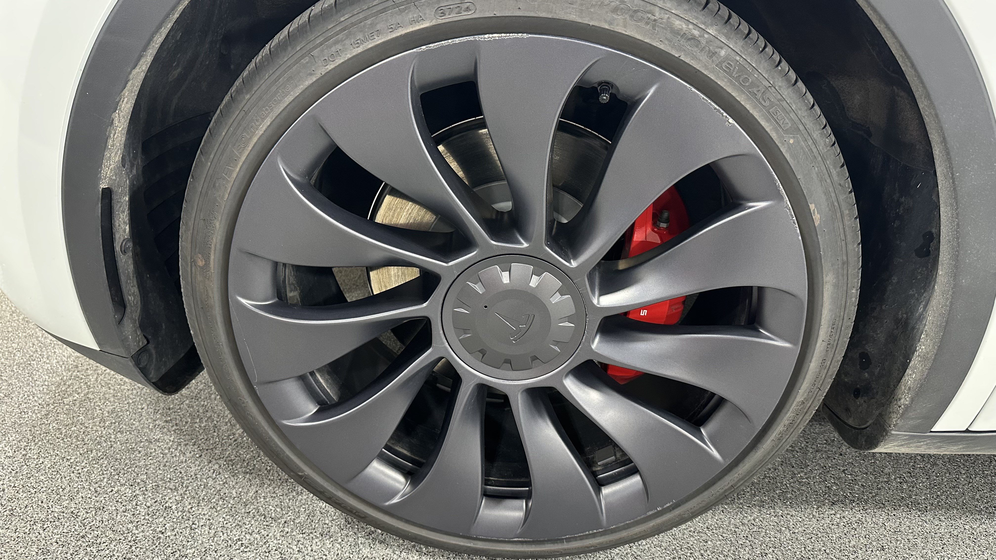 Used 2025 Tesla Model Y Performance AWD/4WD image 12