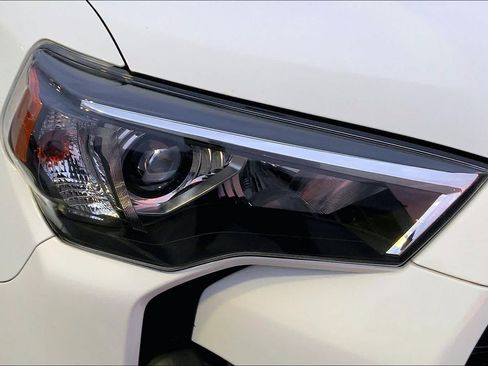 Used 2024 Toyota 4Runner SR5 Premium w/ Moonroof Package RWD image 24