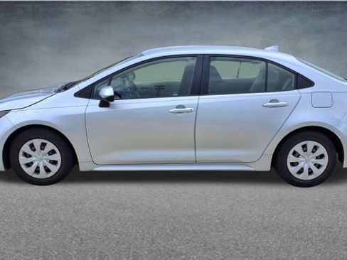 Used 2021 Toyota Corolla L FWD image 2