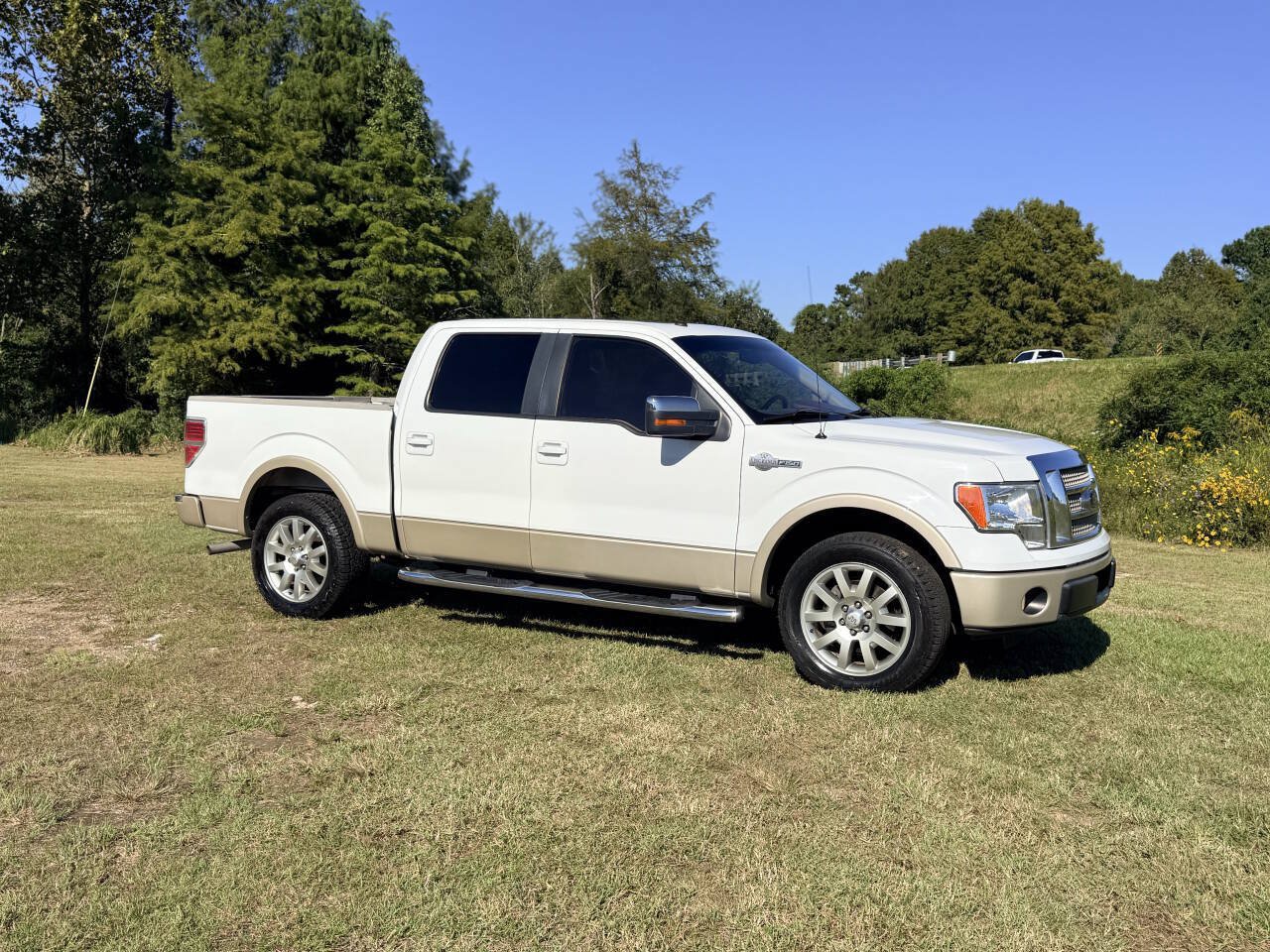 Used 2010 Ford F150 Lariat RWD image 7