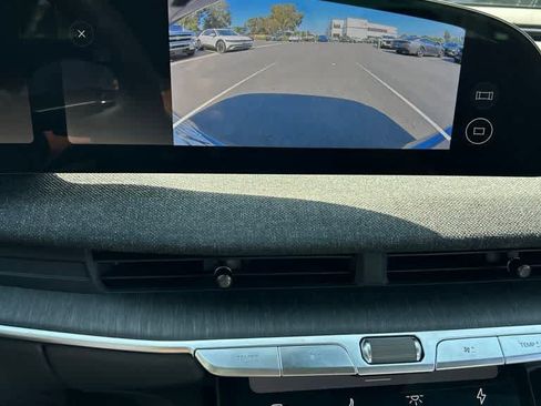 Used 2025 Lucid Air Pure RWD image 10