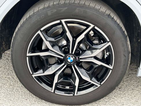 Used 2024 BMW X3 xDrive30i w/ Premium Package w/ZPA AWD/4WD image 9