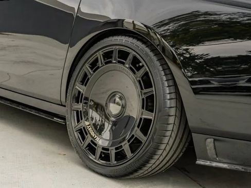 Used 2024 Rolls-Royce Phantom Sedan image 49