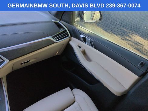 Used 2022 BMW X5 xDrive40i w/ Premium Package AWD/4WD image 19