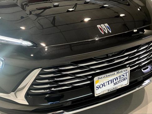 Used 2025 Buick Envision Preferred image 32