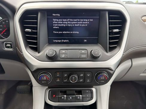 Used 2020 GMC Acadia SLE w/ Driver Convenience Package FWD image 29