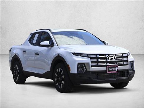 Used 2025 Hyundai Santa Cruz SEL AWD/4WD image 3