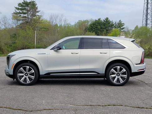 New 2025 Cadillac Escalade IQ Luxury 2 image 2