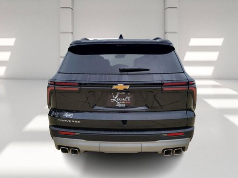 New 2026 Chevrolet Traverse LT w/ Driver Confidence Package image 6