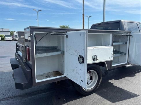 Used 2022 RAM 3500 Tradesman w/ Convenience Group AWD/4WD image 26