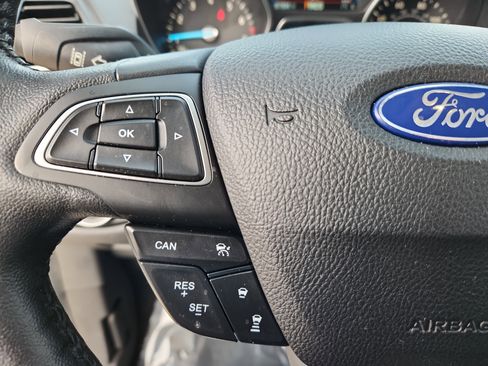 Used 2019 Ford Escape SEL image 19