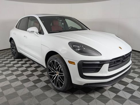 New 2026 Porsche Macan image 9