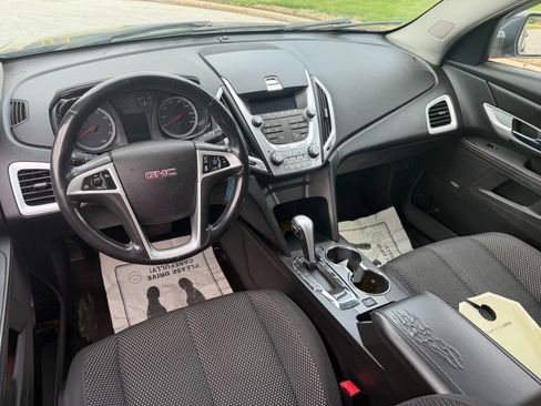 Used 2010 GMC Terrain SLE w/ Convenience Package AWD/4WD image 8