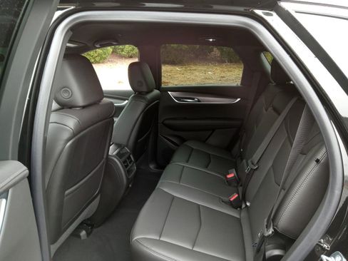 New 2026 Cadillac XT5 Luxury image 22