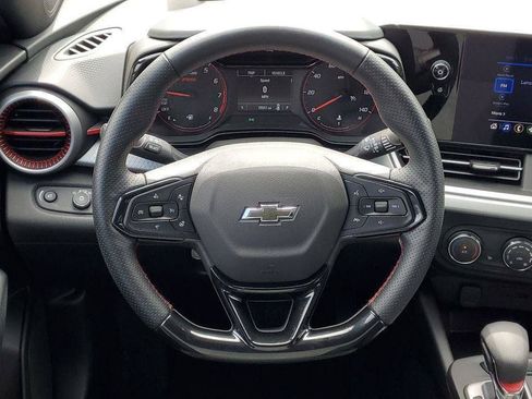Used 2024 Chevrolet Trax RS w/ Driver Confidence Package FWD image 25