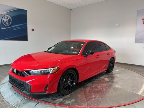 Used 2025 Honda Civic Sport image 2