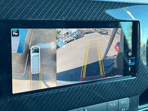 Used 2022 Mercedes-Benz Sprinter 2500 image 16