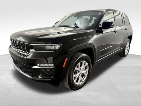 Used 2022 Jeep Grand Cherokee Limited image 4