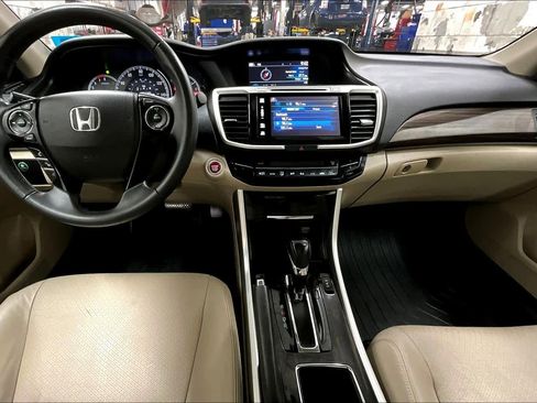 Used 2016 Honda Accord EX-L image 14
