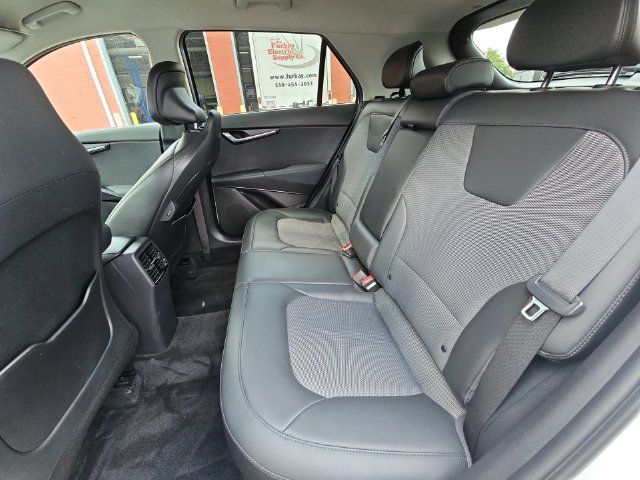 Used 2023 Kia Niro EX FWD image 27