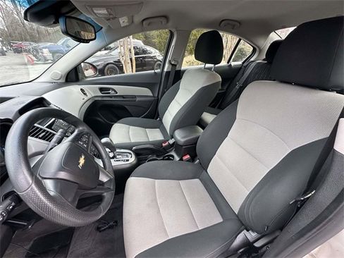 Used 2012 Chevrolet Cruze LS w/ Connectivity Package image 10