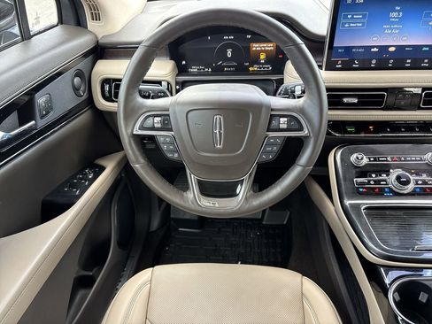 Used 2022 Lincoln Nautilus Reserve w/ Equipment Group 201A AWD/4WD image 14