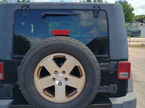Used 2008 Jeep Wrangler X AWD/4WD image 19