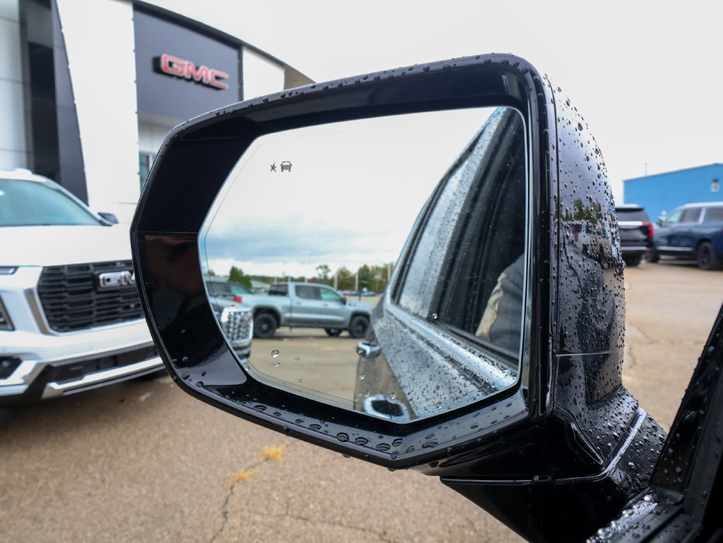 New 2026 GMC Yukon Denali w/ Denali Reserve Package AWD/4WD image 34