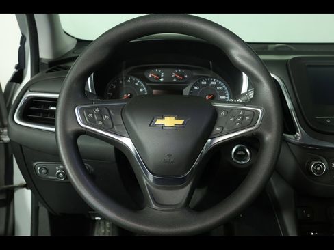 Used 2018 Chevrolet Equinox LT image 10