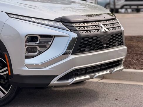 Used 2025 Mitsubishi Eclipse Cross SE AWD/4WD image 3