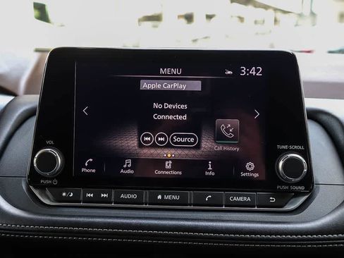 Used 2023 Nissan Rogue SV image 15