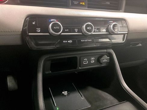 Used 2023 Honda Pilot EX-L image 26