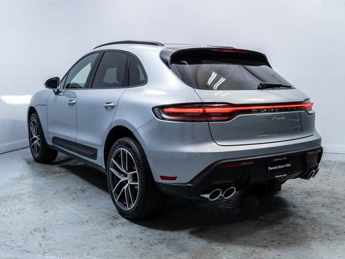 Used 2025 Porsche Macan image 3