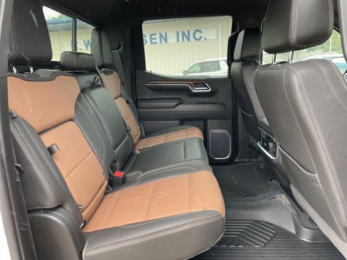 Used 2023 Chevrolet Silverado 1500 High Country w/ Technology Package image 20