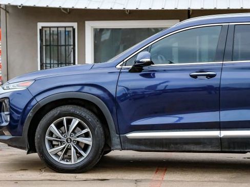 Used 2019 Hyundai Santa Fe Limited w/ Cargo Package image 17
